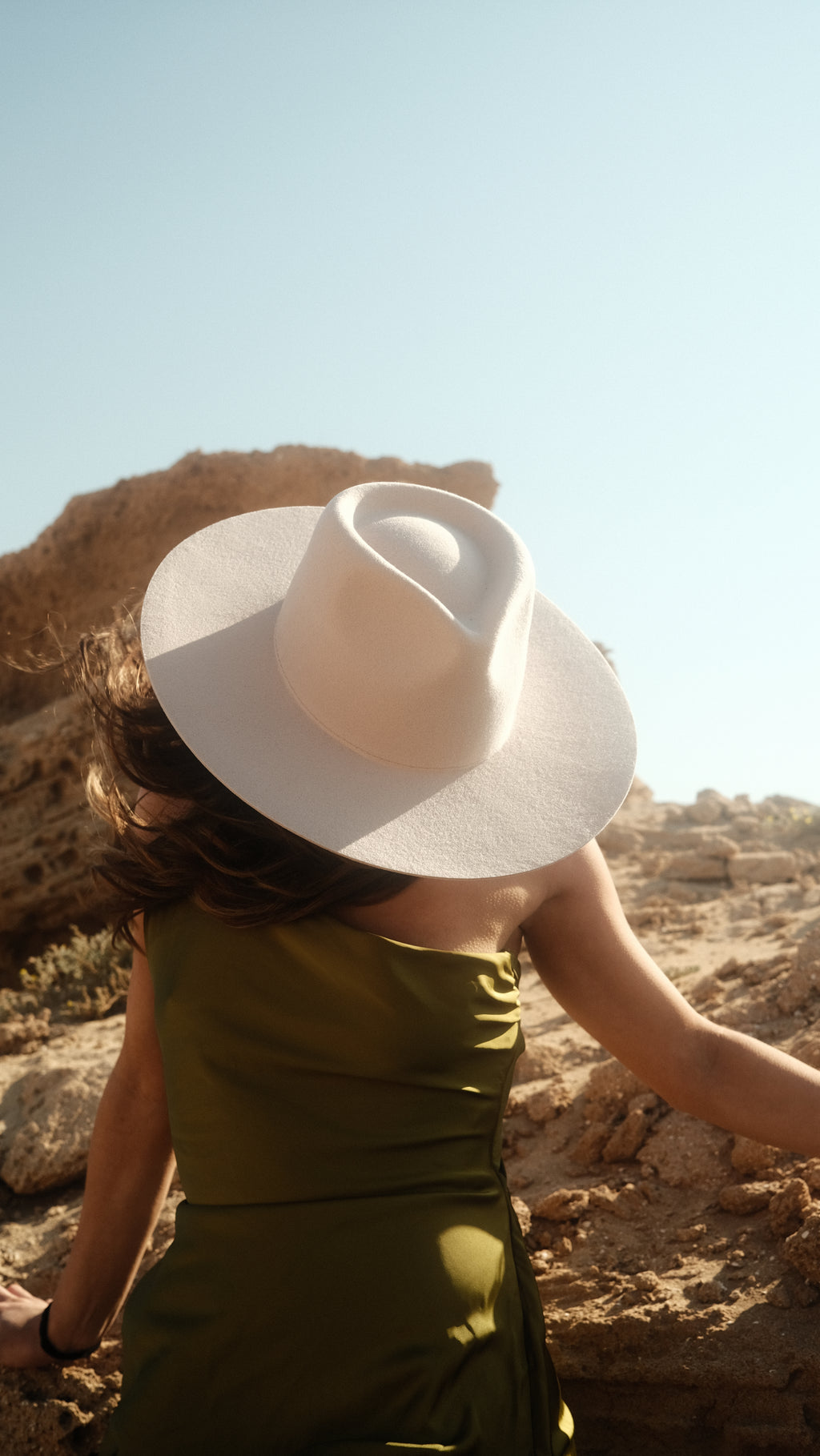 BLUSH CLASSIC FEDORA